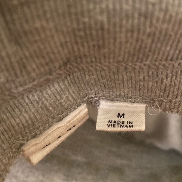 GAP Sweatpants - Picture 5 of 6